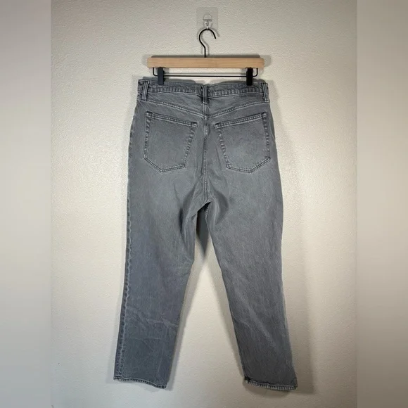 Abercrombie ‘90s Straight Ultra High Rise Jeans Grey Wash 30 / 12 J15 - Picture 5 of 10
